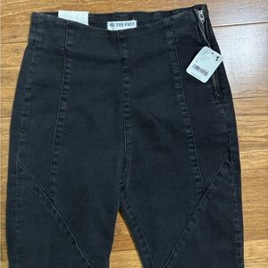 NWT Free People Bella Moto Skinny Jeans size 26 Worn Black